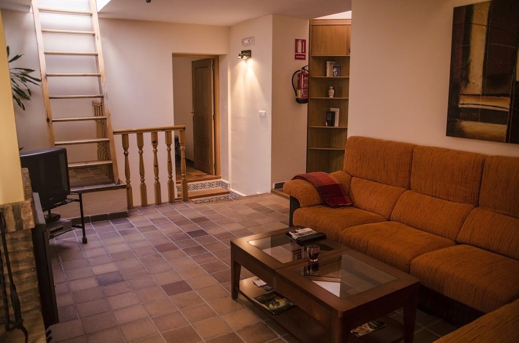 Casa Sierpes Appartement Caces Kamer foto
