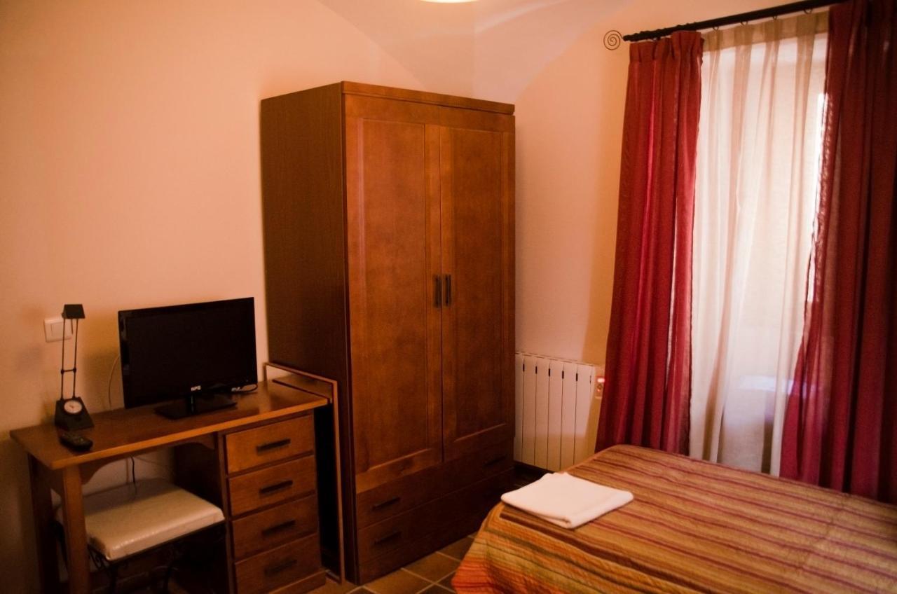 Casa Sierpes Appartement Caces Kamer foto