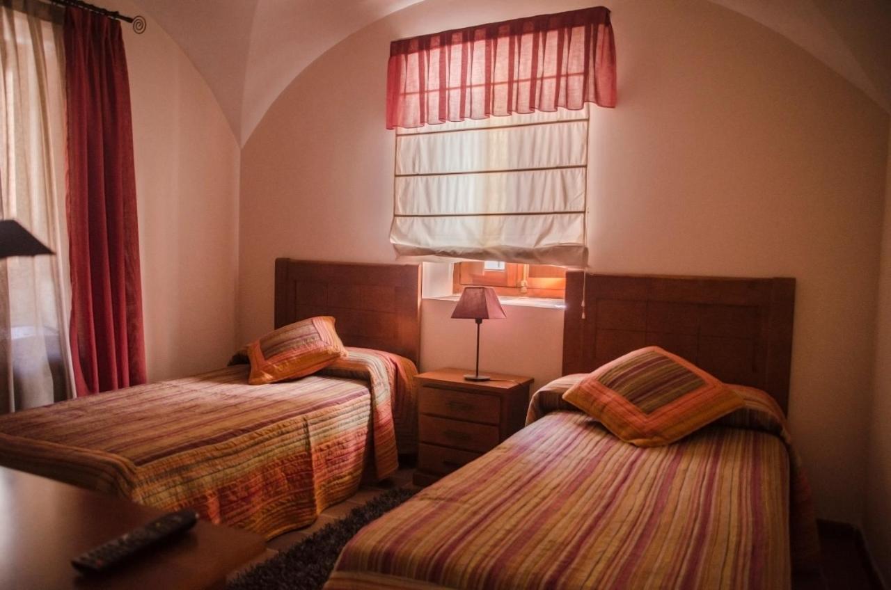 Casa Sierpes Appartement Caces Kamer foto